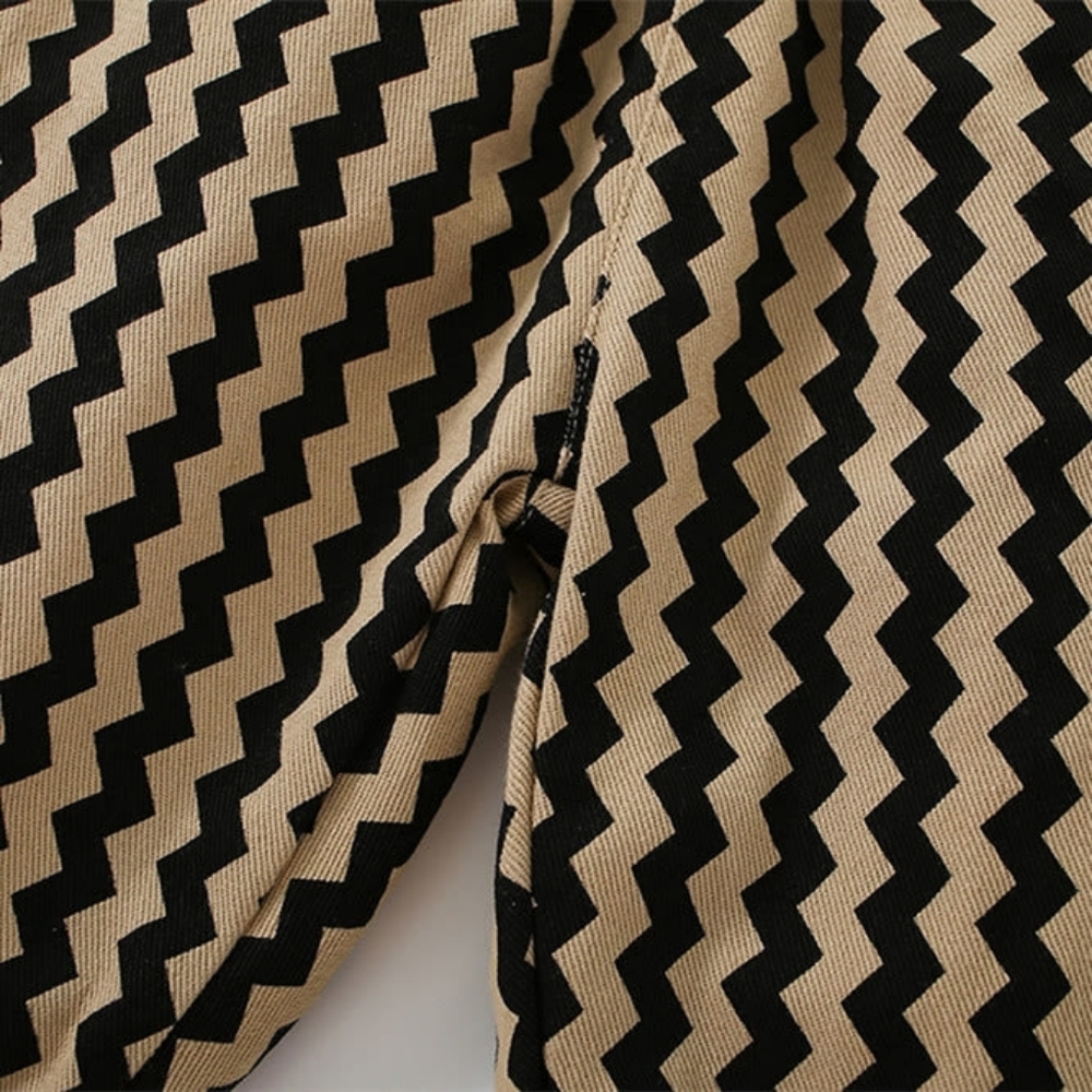NWT Boys Neutral Chevron Zig Zag Pants - Size 6-7 - Picture 8 of 11